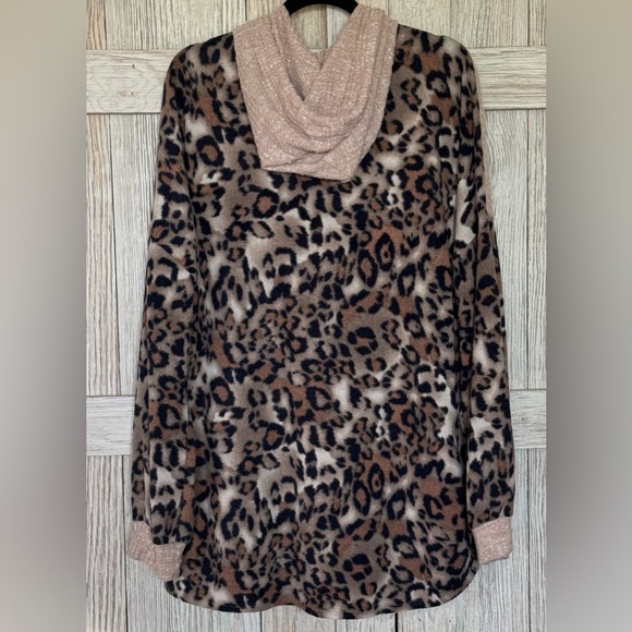 White Birch Leopard Print Cowl Neck Sweater sz 3X - Picture 2 of 4